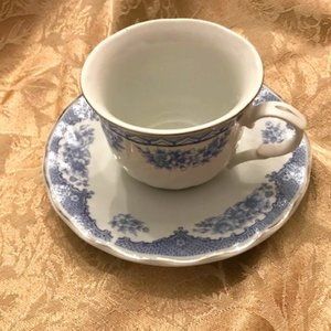 Lynn's China Delft Floral Pattern Set of 6 Tea Cups and Saucers